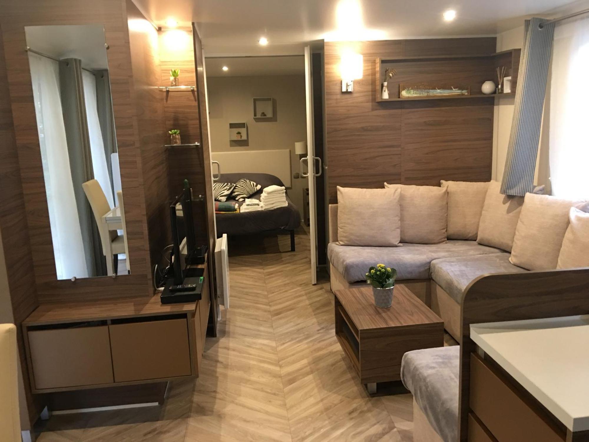 Mobilhome Familial 6 A 7 P 3 Chambres 42 M2 Saint Brevin Les Pierres Couchees Exterior foto