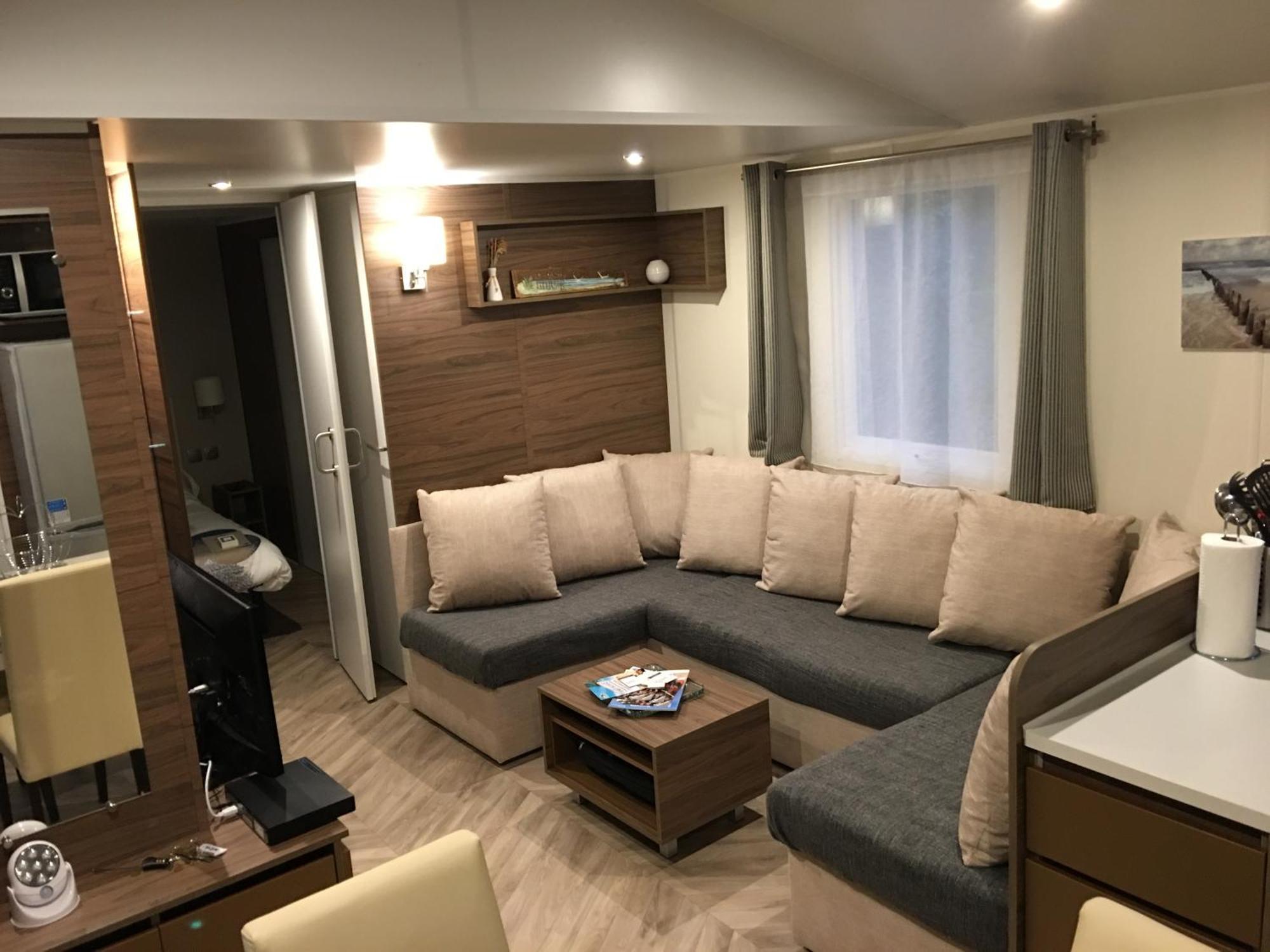 Mobilhome Familial 6 A 7 P 3 Chambres 42 M2 Saint Brevin Les Pierres Couchees Exterior foto