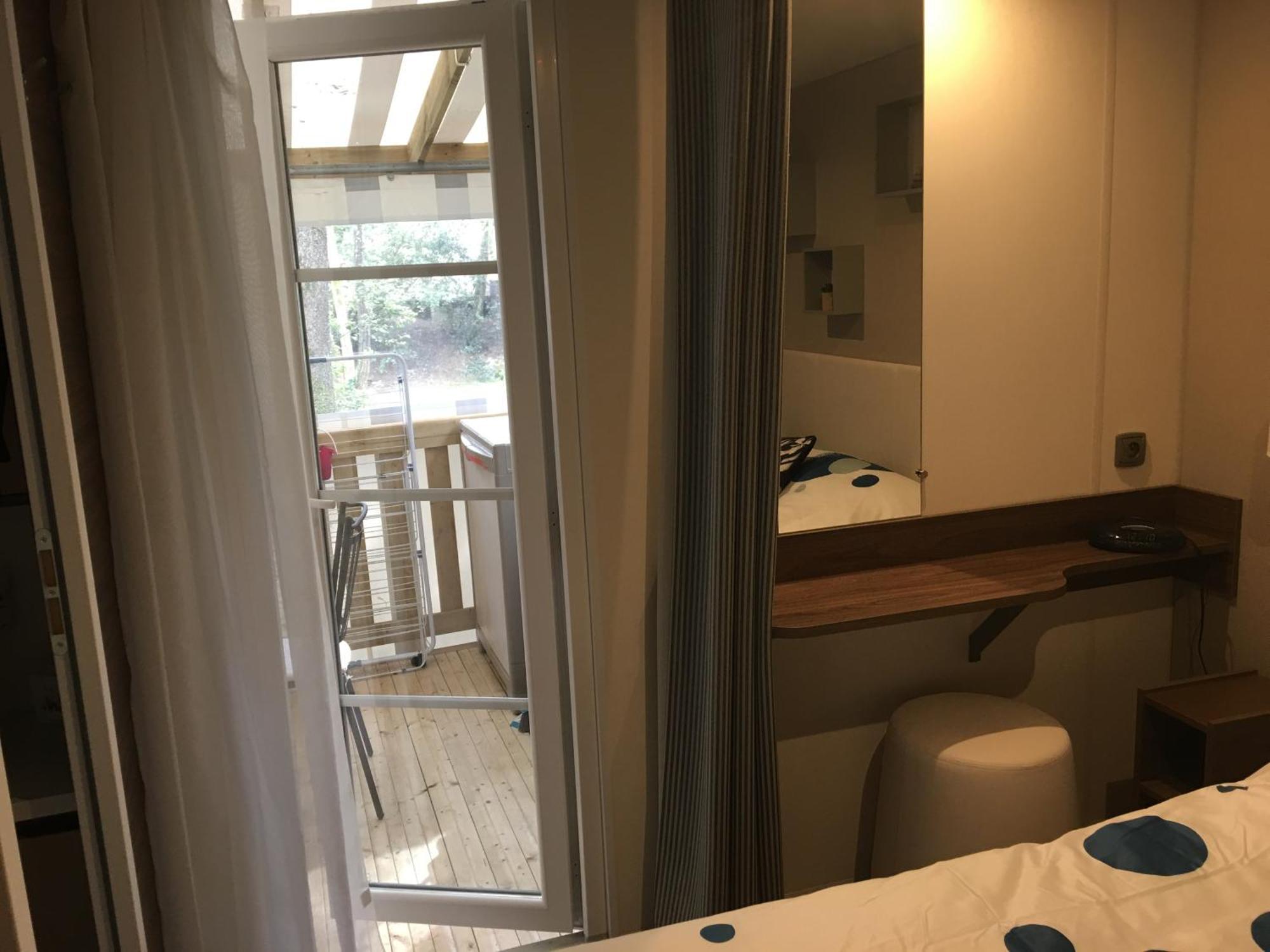 Mobilhome Familial 6 A 7 P 3 Chambres 42 M2 Saint Brevin Les Pierres Couchees Exterior foto