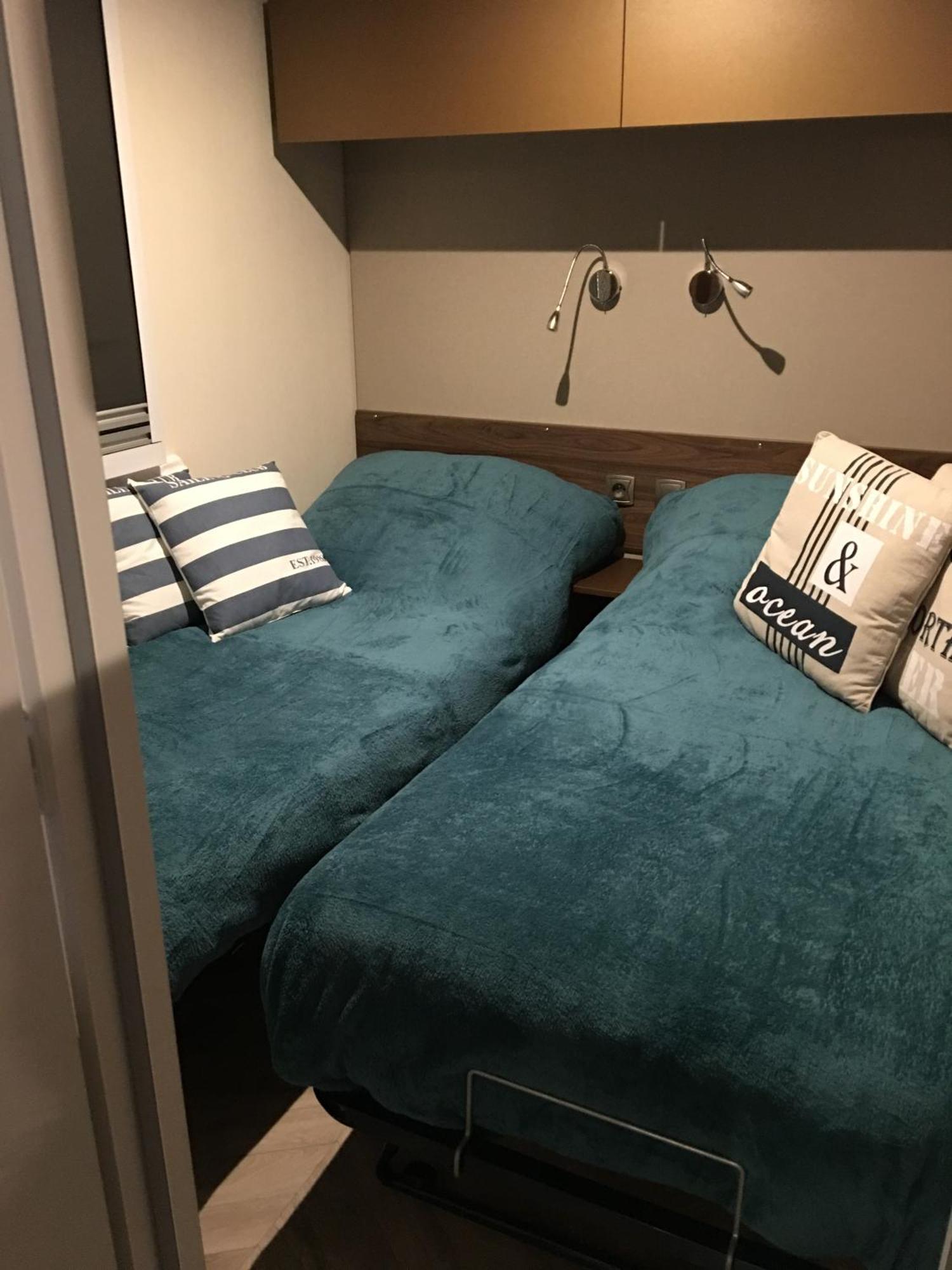 Mobilhome Familial 6 A 7 P 3 Chambres 42 M2 Saint Brevin Les Pierres Couchees Exterior foto